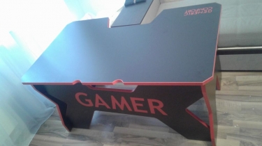 Стол геймерский Generic Comfort Gamer2/DS/NR Красный Черный