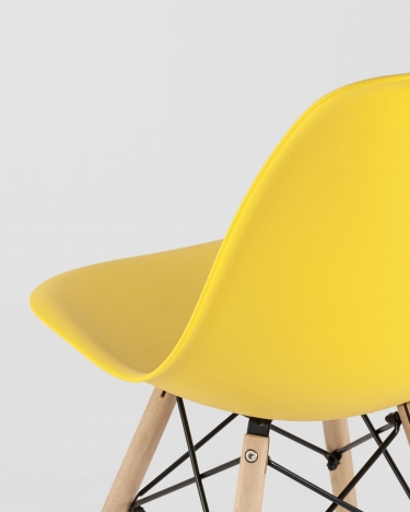 Стул Stool group Eames, желтый, деревянные ножки