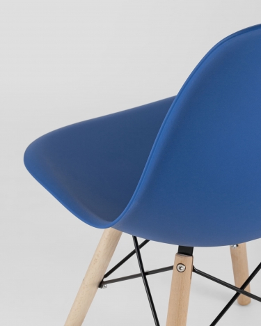 Стул Stool group Eames, синий, деревянные ножки