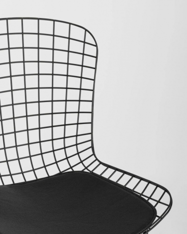 Стул обеденный Bertoia Черный с черной подушкой из экокожи