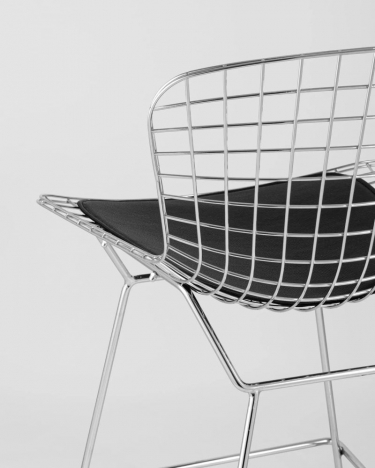 Стул полубарный с низкой спинкой Bertoia хром Черный