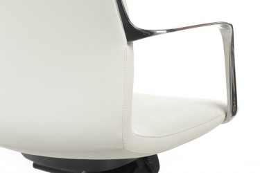Кресло руководителя Riva Chair FK004-A13 Белый