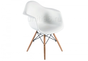Стул деревянный  Eames PC-019