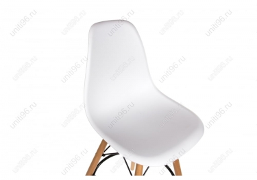 Барный стул  Eames PC-007 Белый