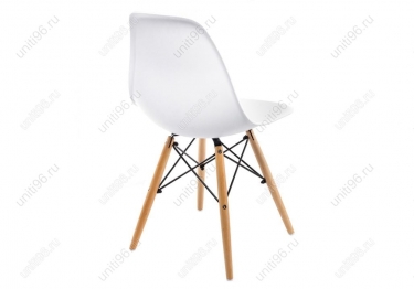Стул деревянный  Eames PC-015 White
