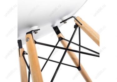 Стул деревянный  Eames PC-015 White