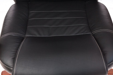 Кресло руководителя Бюрократ T-9923WALNUT/BLACK