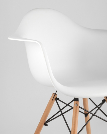 Стул Eames Daw Белый
