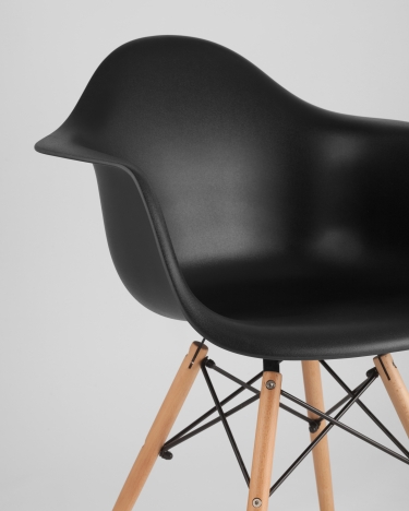 Стул Eames Daw Черный